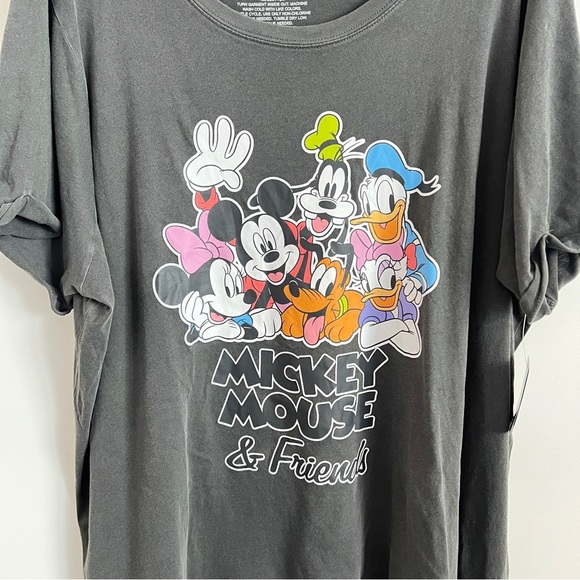 Torrid Mickey Mouse & Friends Short Roll Sleeve Graphic Tee-Size Size 3X-NWT - Picture 2 of 9